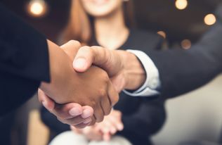 海投全球戰略入股印尼上市券商，加速東南亞市場布局